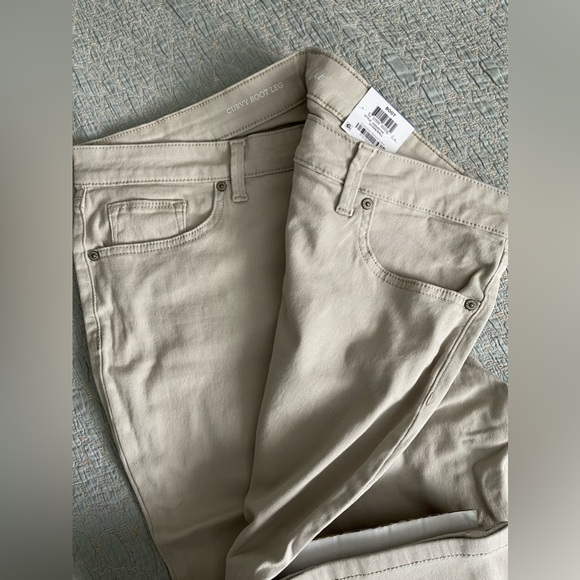NWT SOFT SURROUNDINGS STYLE & CO. LOW RISE CURVY BOOT CUT JEANS-SANDSTONE SZ 18 - Picture 4 of 6